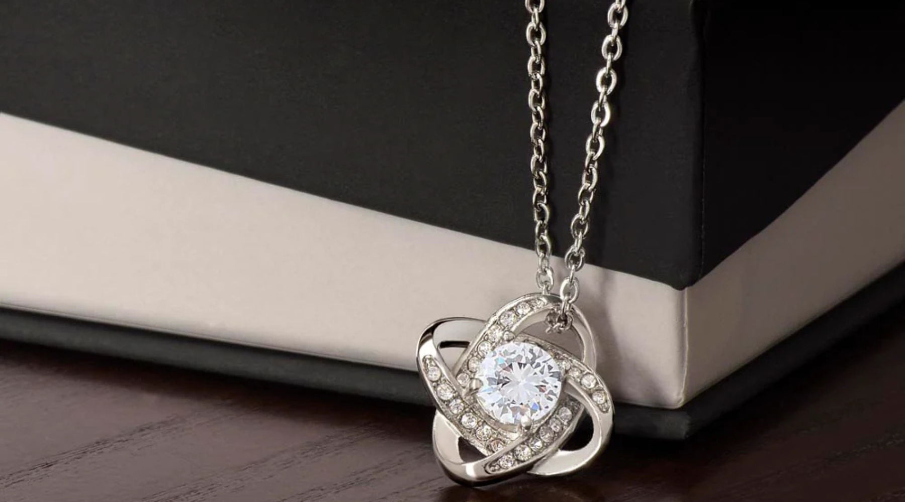 5 Thoughtful Mother’s Day Gift Ideas She’ll Cherish Forever