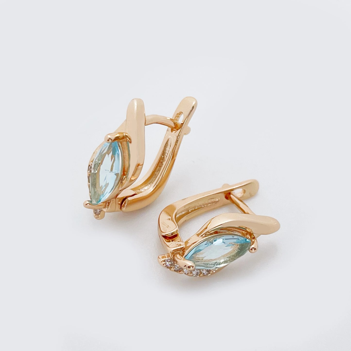 Fashion Exclusive 585 Rose Gold/Rhodium Light Blue Natural Zircon Jewelry Beautiful Bride Delicate Unique Earrings