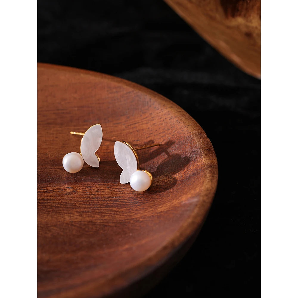 Mchic Delicate Pretty Daily Small Stud Earrings Natural Pearls Butterfly Charm Prevent Allergy Copper Korean Jewelry Chic Gift