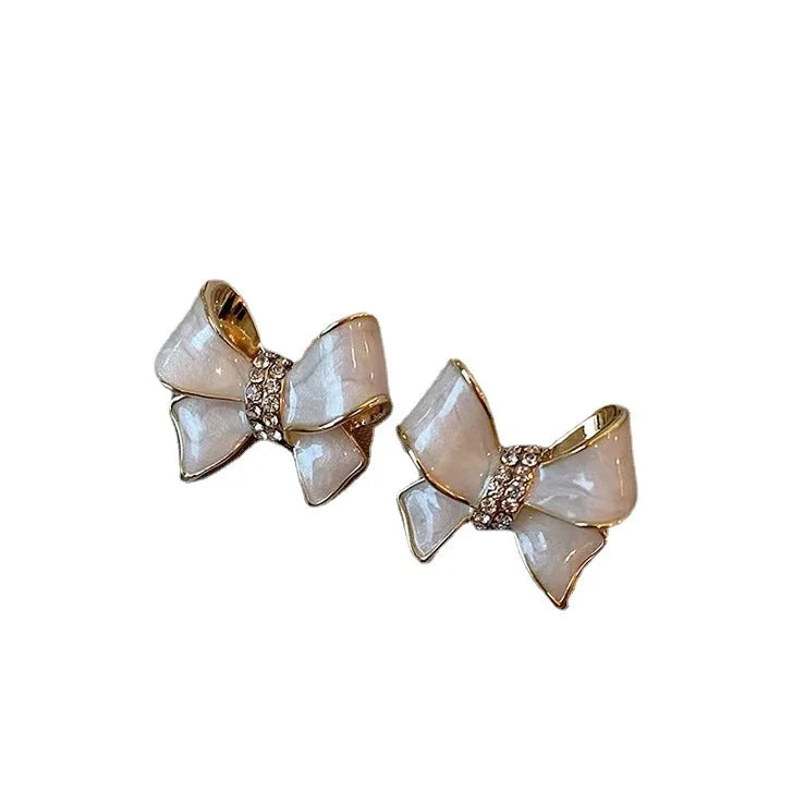 Korean Fashion Pearl New Bow Outstanding Women's Earrings Romantic Wedding Commemorative Gift Jewelryjewelry Women's Earrings