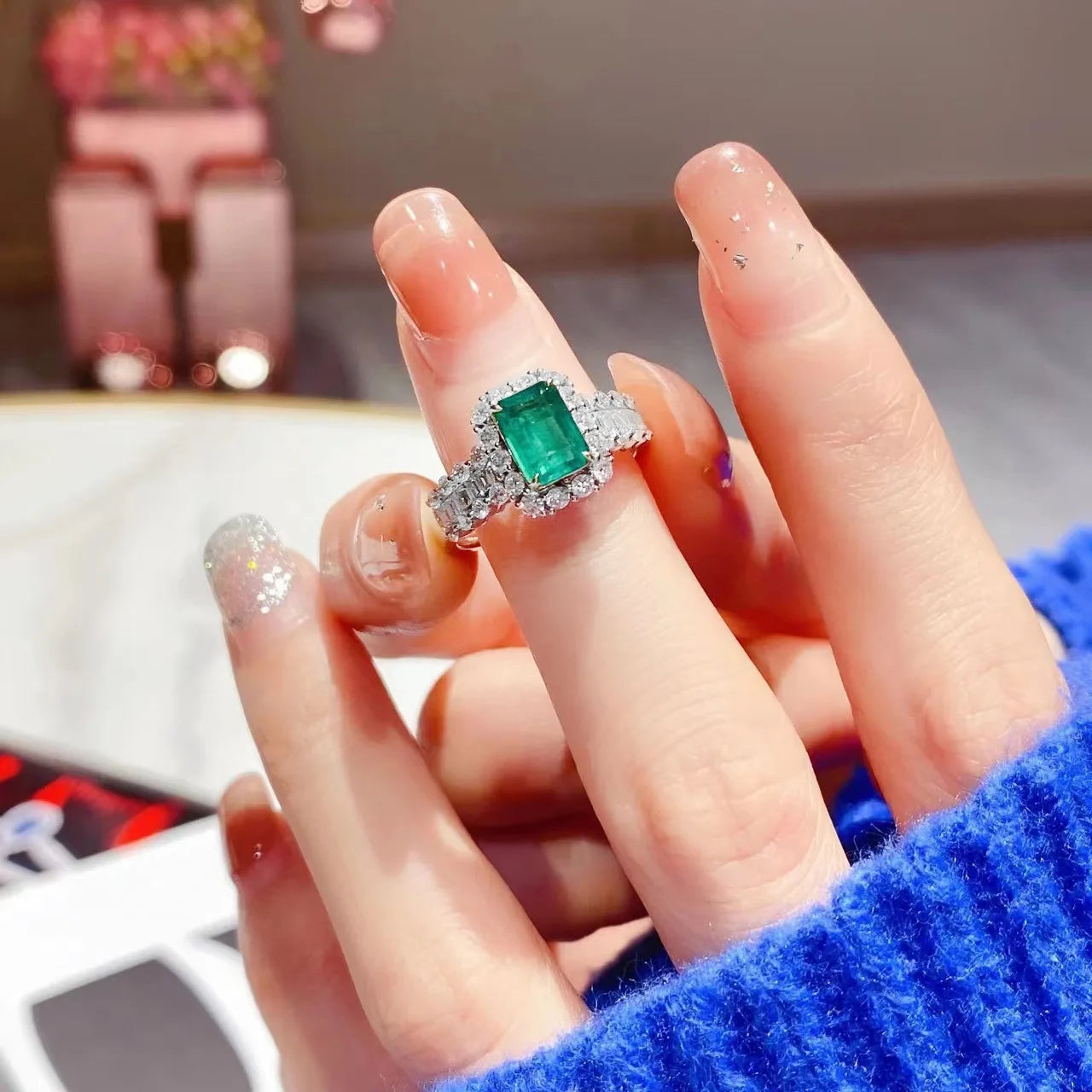 New Colorful Treasure Luxury Emerald Ring Female Bling Inlaid Full Diamond Tourmaline Ring Party Birthday Jewelry Gift Wholesale