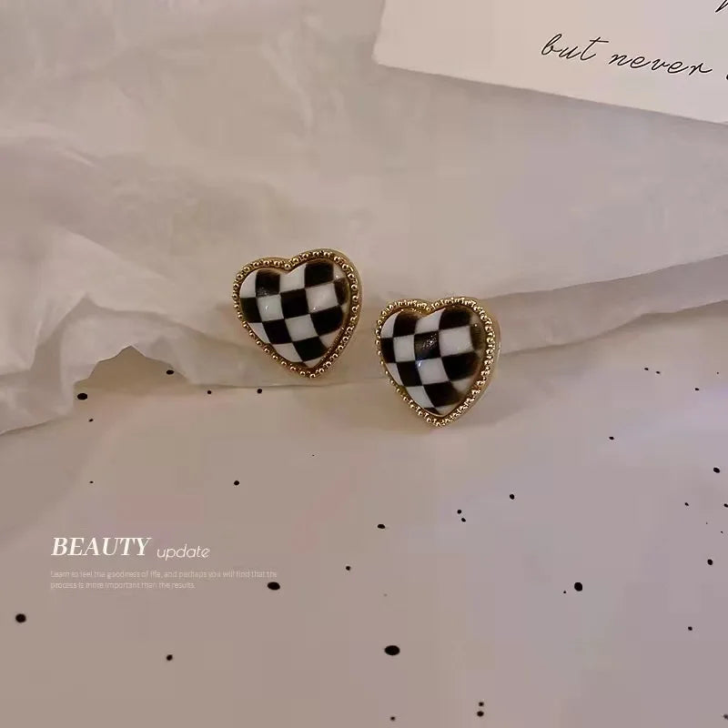 Korean Fashion Exquisite Black and White Plaid Love Earrings Romantic Wedding Commemorative for Gift Outstanding Women's Jewelry