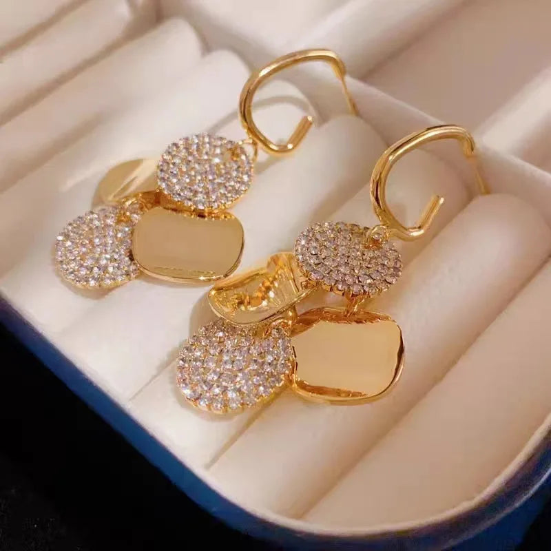 Korean Fashion Exquisite Light Luxury Diamonds Round Earrings Romantic Wedding Commemorative Gift Outstanding Women's Jewelry