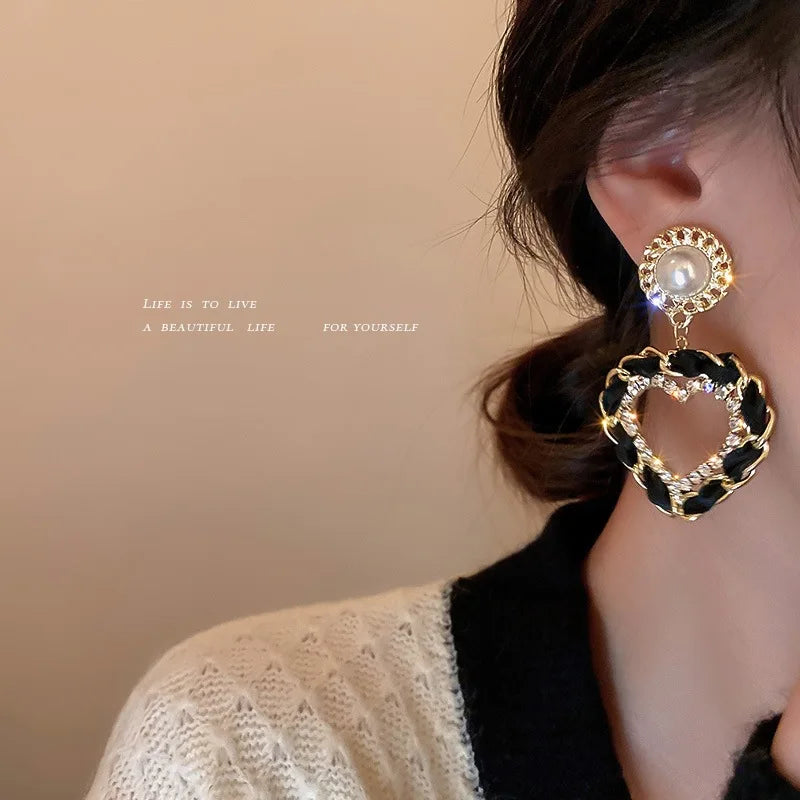 Korean Fashion Exquisite Light Luxury Dripoil Loveheart Earrings Romantic Wedding Commemorative Gift Outstanding Women's Jewelry