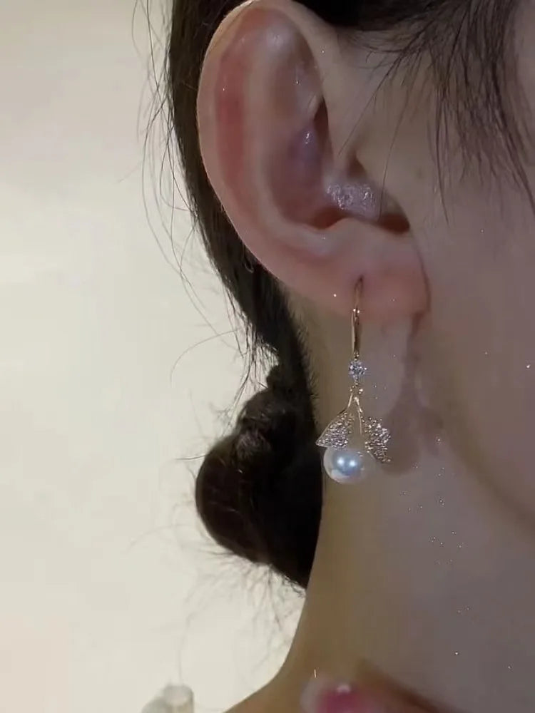 Korean Fashion Full Diamond Leaf Pearl Outstanding Femininity Earrings Romantic Wedding Commemorative Gift Jewelryjewelry