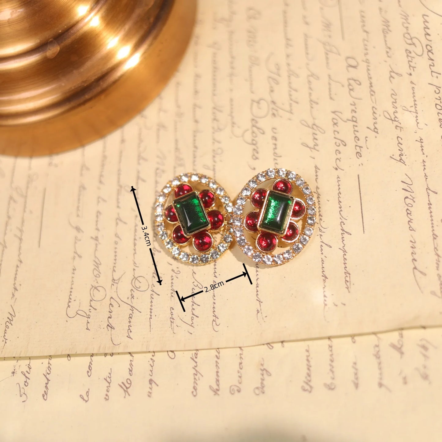Medieval fashion, court red and green treasure, zircon, stud earrings, vintage European and American jewelry, heavy industry
