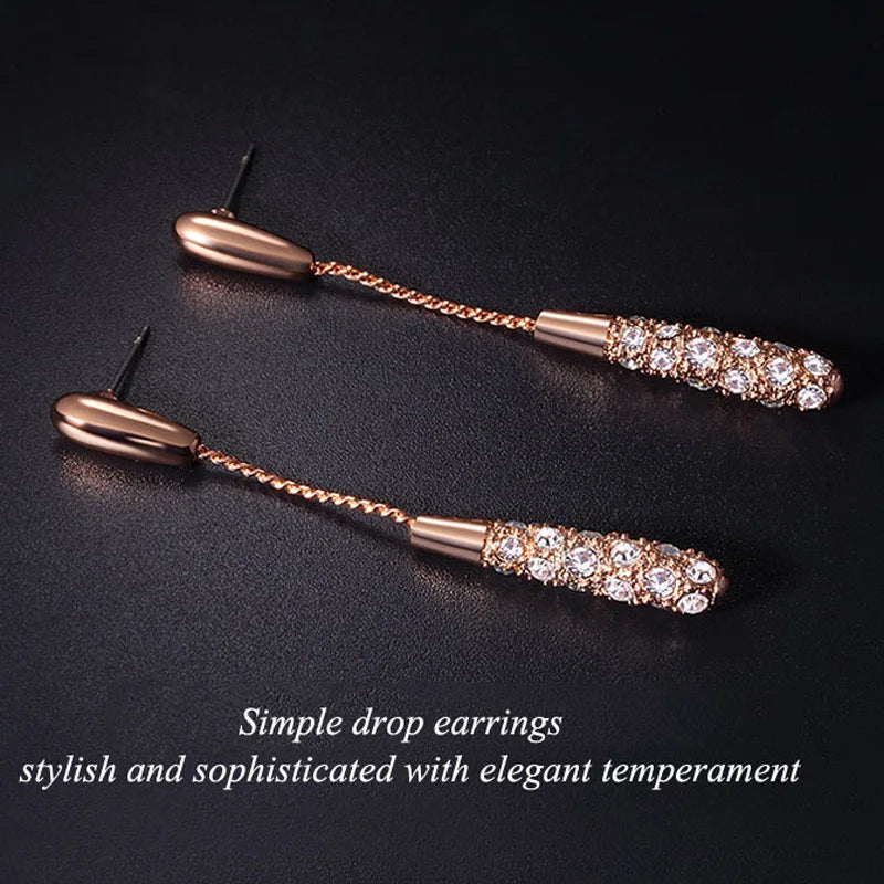 2023 New Hot Style Earrings Female Fashion and Elegant Long Drop-Shaped Alloy Earrings Jewelry Wedding Engagement Gift