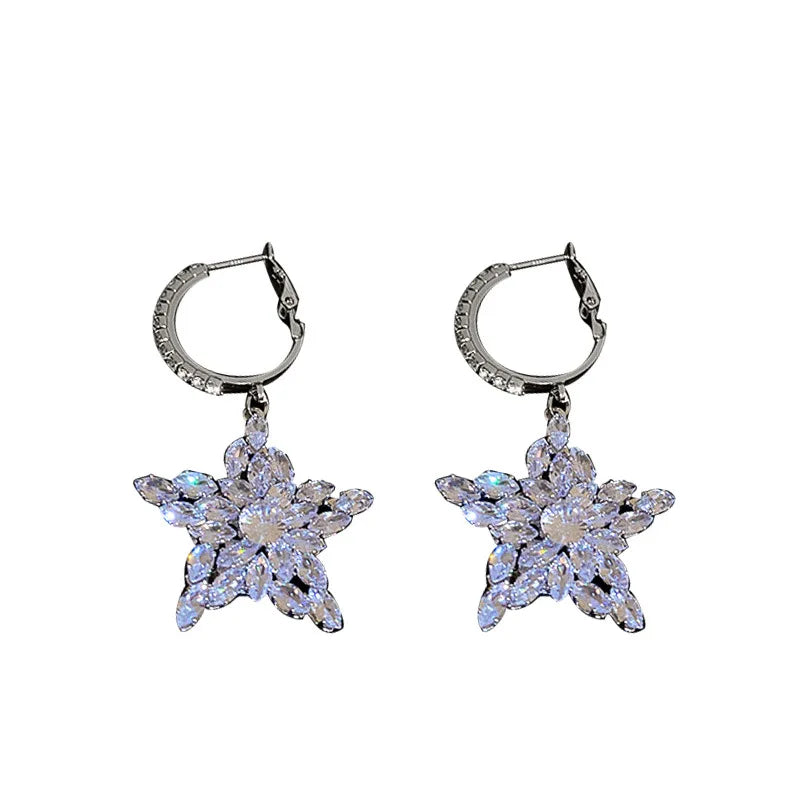 Luxury Chic Shiny Crsytal Star Hoop Earrings for Women Lady 2023 Trendy Temperapment Daily Party Earrings Elegant Jewelry Gift