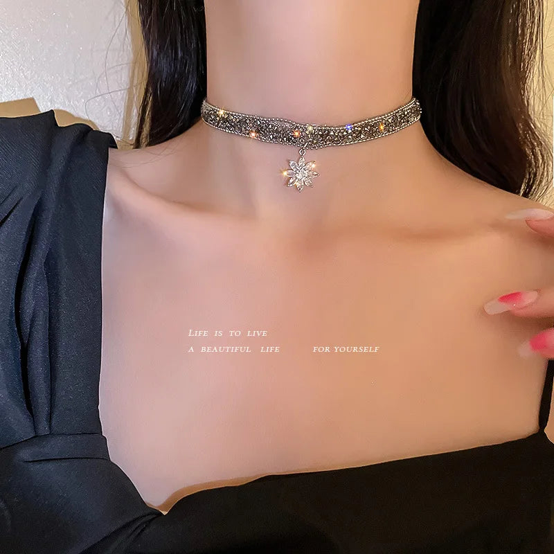 2023 Trendy Crystal Snowflake Pendant Black Choker Necklace for Women Korean Fashion Chic Daily Party Collar Choker Jewelry Gift