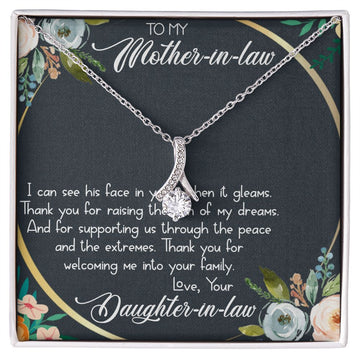 Alluring Beauty Necklace To Mother-In-Law